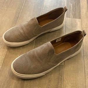 Slip on shoe